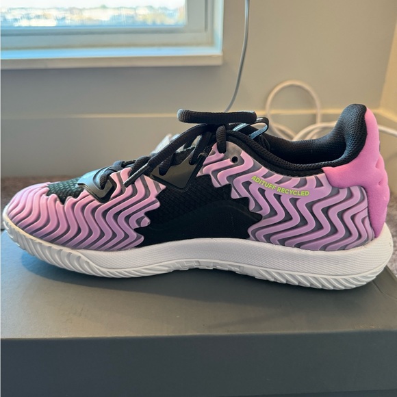 Adidas black pink and green sneakers new without box - Picture 4 of 5